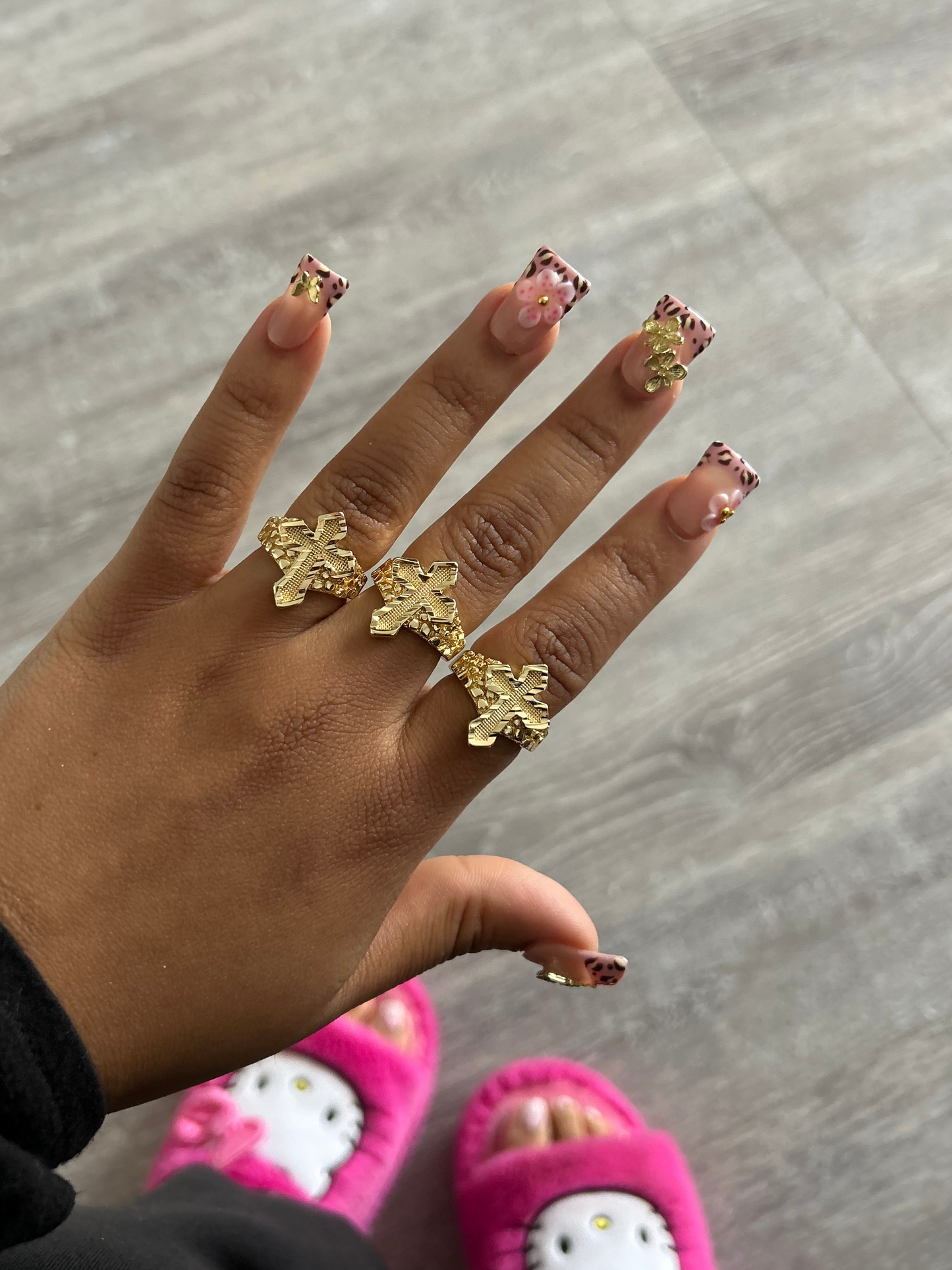 Cross nugget ring